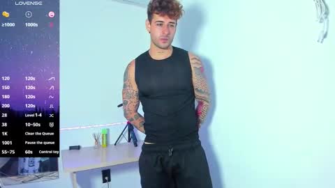 ares blue online show from October 31, 2025, 1:56 pm