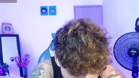 Snapshot of ares_blue chatting on May 5, 2026, 11:29 am ares blue online show from May 5, 2026, 11:29 am