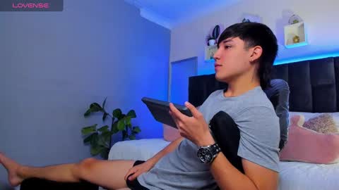 Ares online show from September 26, 2025, 3:05 pm