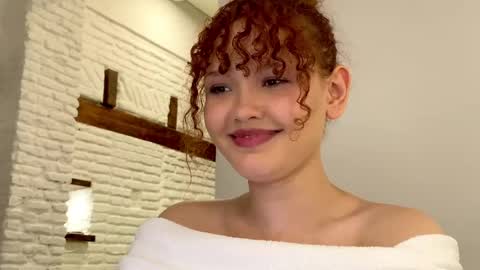 Snapshot of aresha_viree chatting on May 5, 2026, 2:08 am Aresha online show from May 5, 2026, 2:08 am