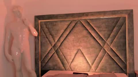 Ari  online show from October 4, 2025, 6:55 am