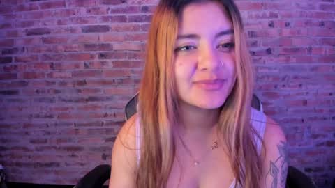 Snapshot of ari_white8 chatting on February 5, 2025, 5:53 pm Ari online show from February 5, 2025, 5:53 pm