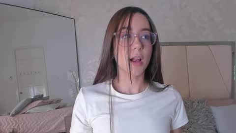 Ari Wilde online show from May 29, 2026, 11:52 am