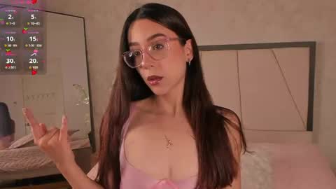 Ari Wilde online show from July 26, 2026, 12:34 pm