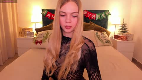 aria69stars online show from December 5, 2024, 8:55 am