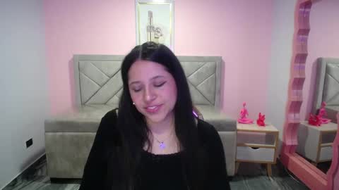 Aria online show from November 27, 2025, 10:12 pm