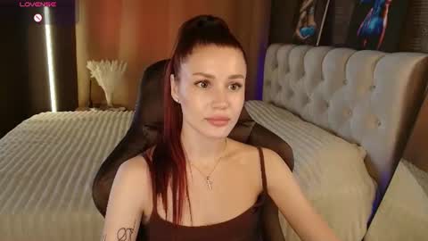 Snapshot of aria_mila chatting on July 6, 2026, 7:49 am aria_mila online show from July 6, 2026, 7:49 am