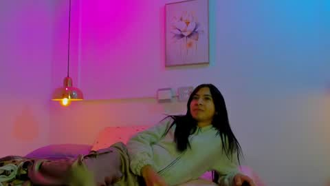 aria_millers1 online show from April 20, 2026, 11:02 am