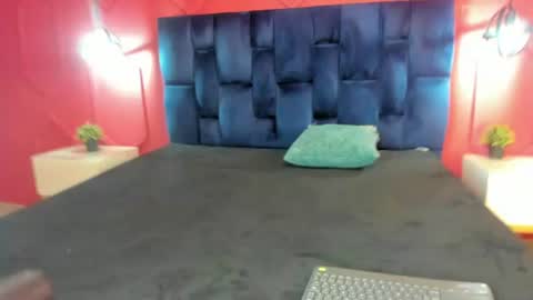 Snapshot of aria_velvel chatting on July 29, 2026, 11:41 am Aria online show from July 29, 2026, 11:41 am