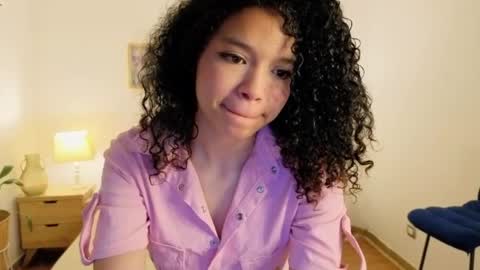 ariaa_23 online show from May 13, 2026, 12:13 pm