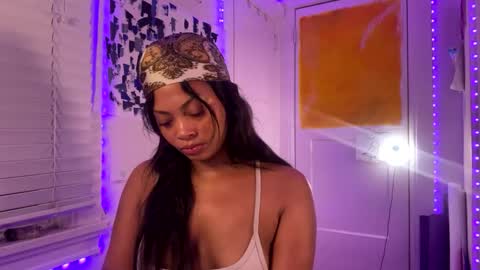 Aria Atelier online show from September 19, 2025, 7:10 am