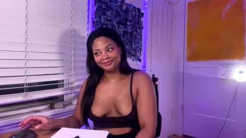 Aria Atelier online show from September 25, 2025, 6:50 am