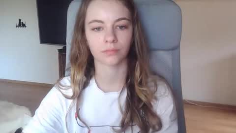 AriaCreazy online show from October 13, 2025, 7:19 am