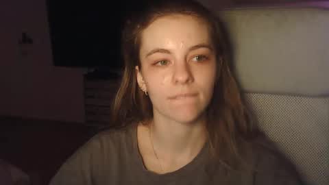 Snapshot of ariacreazy chatting on April 21, 2026, 8:23 pm AriaCreazy online show from April 21, 2026, 8:23 pm