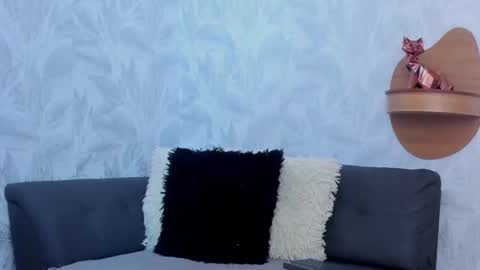 ariadnaa_brown1 online show from May 12, 2026, 2:58 pm