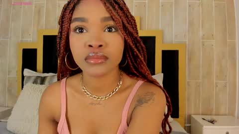 Snapshot of ariafoster chatting on October 26, 2025, 12:05 am Aria Foster online show from October 26, 2025, 12:05 am