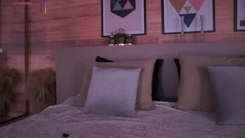 Aria Foster online show from June 6, 2026, 4:17 am
