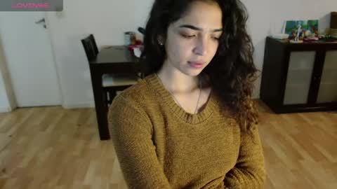 ariagal online show from May 9, 2026, 12:38 am