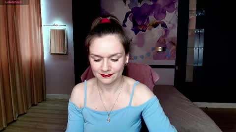 AriaGray online show from May 9, 2026, 8:08 am
