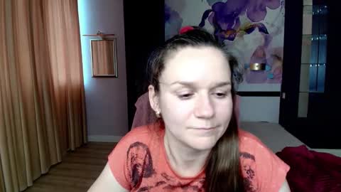AriaGray online show from June 3, 2026, 12:41 pm