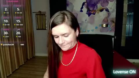 AriaGray online show from June 3, 2026, 5:40 pm