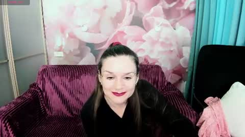 AriaGray online show from June 28, 2026, 5:02 am