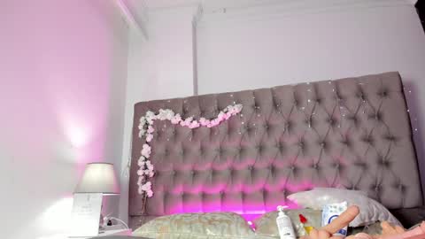 Aria Green online show from May 9, 2026, 2:44 pm