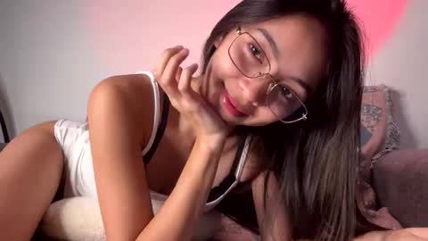 Aria Mariz online show from March 27, 2026, 2:28 am