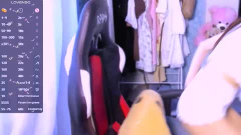 Ari online show from September 14, 2025, 6:34 am