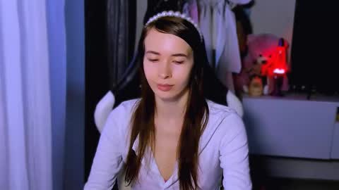 Ari online show from October 15, 2025, 5:07 am