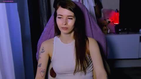 Ari online show from October 20, 2025, 5:19 am