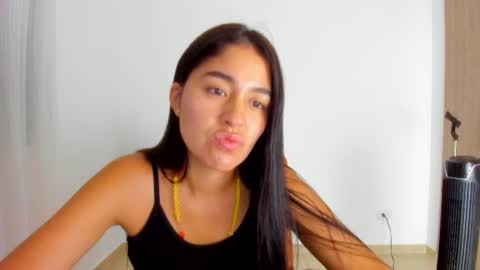 Snapshot of ariamontgomeryyy chatting on June 15, 2026, 12:02 am Aria Montgomery online show from June 15, 2026, 12:02 am