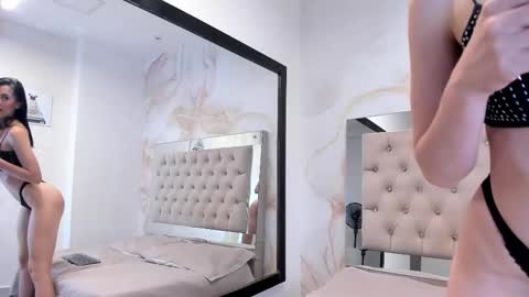 ariana_bleze online show from February 19, 2026, 7:54 pm