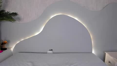 Snapshot of ariana_ceballos chatting on December 23, 2025, 3:48 am ARIANA online show from December 23, 2025, 3:48 am