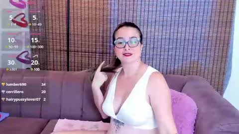 Ariana Cruz online show from February 19, 2025, 3:16 pm