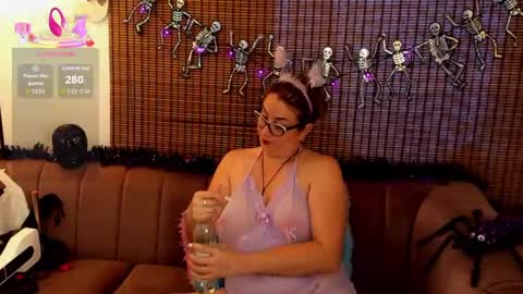 Snapshot of ariana_cross_ chatting on October 8, 2025, 4:59 pm Ariana Cruz online show from October 8, 2025, 4:59 pm