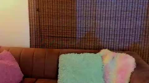 Ariana Cruz online show from June 20, 2026, 12:30 pm
