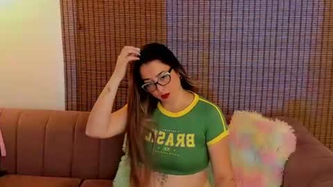 Ariana Cruz online show from July 6, 2026, 1:41 pm