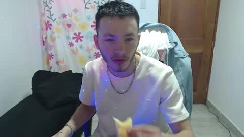 Snapshot of ariana_esteban07 chatting on March 5, 2026, 11:50 am ariana_esteban07 online show from March 5, 2026, 11:50 am