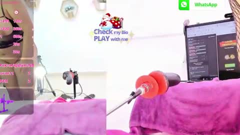 Snapshot of ariana_girl_ chatting on December 6, 2024, 4:14 am ariana girl online show from December 6, 2024, 4:14 am