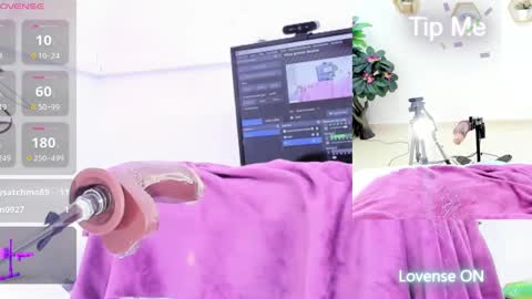 Snapshot of ariana_girl_ chatting on March 11, 2025, 5:05 am ariana girl online show from March 11, 2025, 5:05 am