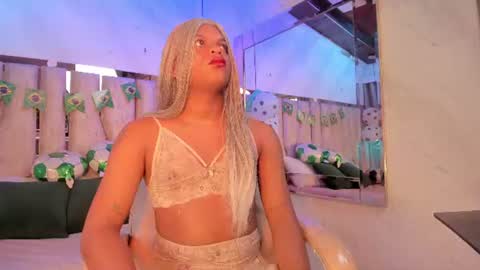 ariana_grande233 online show from June 20, 2026, 11:46 am