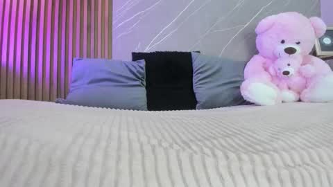 Ariana online show from November 19, 2025, 12:38 pm