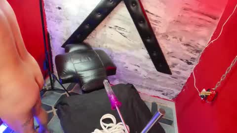 Adriana online show from February 5, 2026, 11:59 am