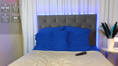 Ariana online show from November 10, 2025, 11:04 pm