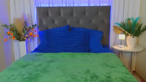 Snapshot of ariana_petite chatting on February 18, 2026, 11:55 pm Ariana online show from February 18, 2026, 11:55 pm