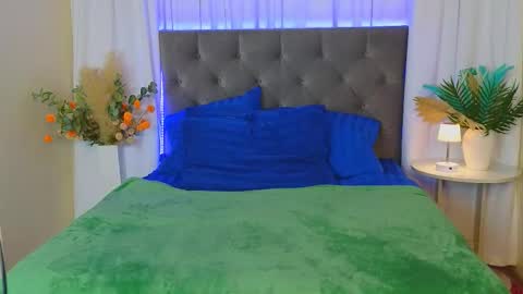 Snapshot of ariana_petite chatting on February 22, 2026, 11:58 pm Ariana online show from February 22, 2026, 11:58 pm