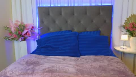 Snapshot of ariana_petite chatting on March 30, 2026, 12:11 am Ariana online show from March 30, 2026, 12:11 am