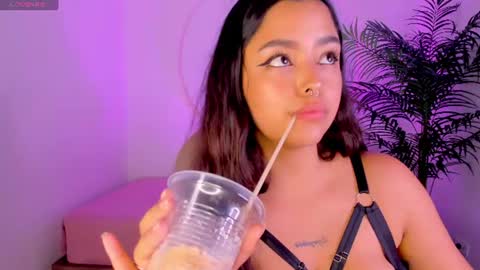 Snapshot of ariana_pierce chatting on July 7, 2026, 3:49 pm Ariana online show from July 7, 2026, 3:49 pm
