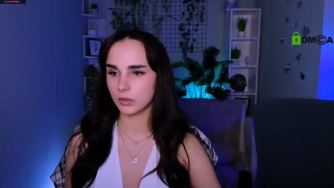 ariana_ross7 online show from June 17, 2026, 7:15 pm